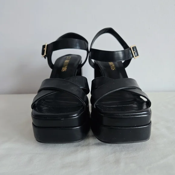 Black Chunk Heeled Women's Sandals - Picture 2 of 6